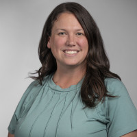 woman on focus photography